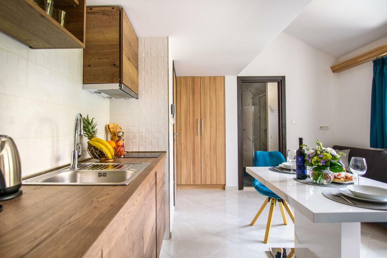 California Apartments 3 ดูบรอฟนิก ภายนอก รูปภาพ