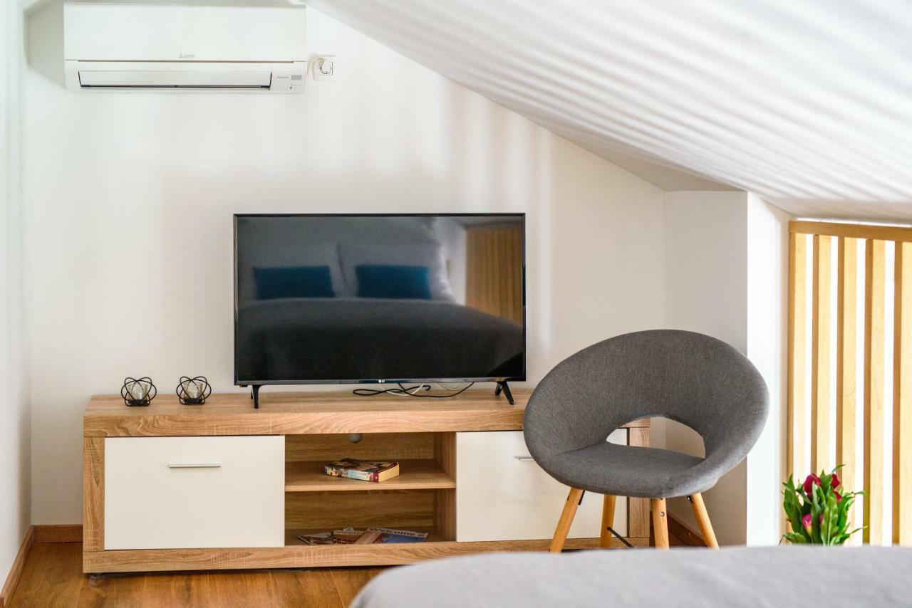 California Apartments 3 ดูบรอฟนิก ภายนอก รูปภาพ
