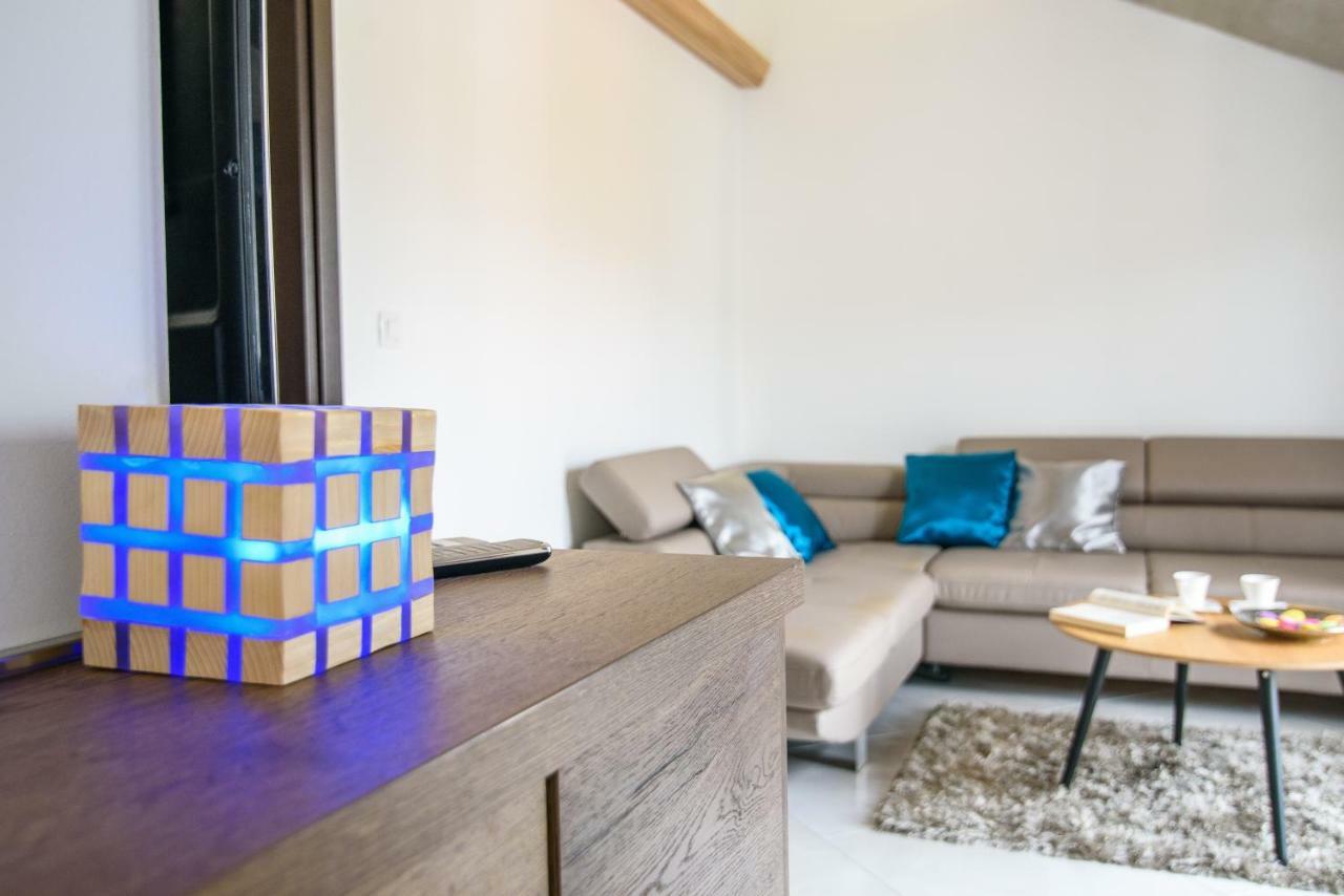 California Apartments 3 ดูบรอฟนิก ภายนอก รูปภาพ