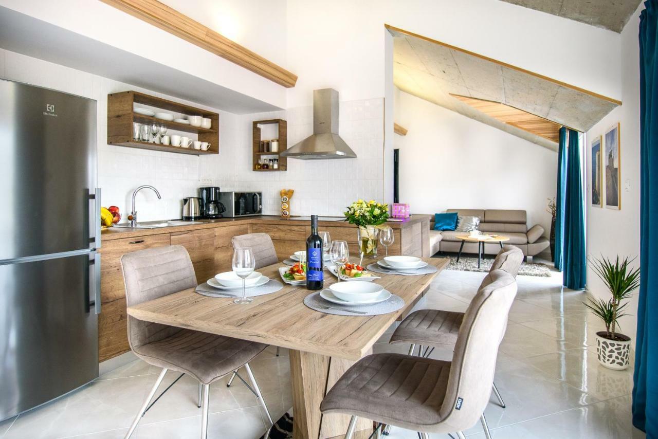 California Apartments 3 ดูบรอฟนิก ภายนอก รูปภาพ