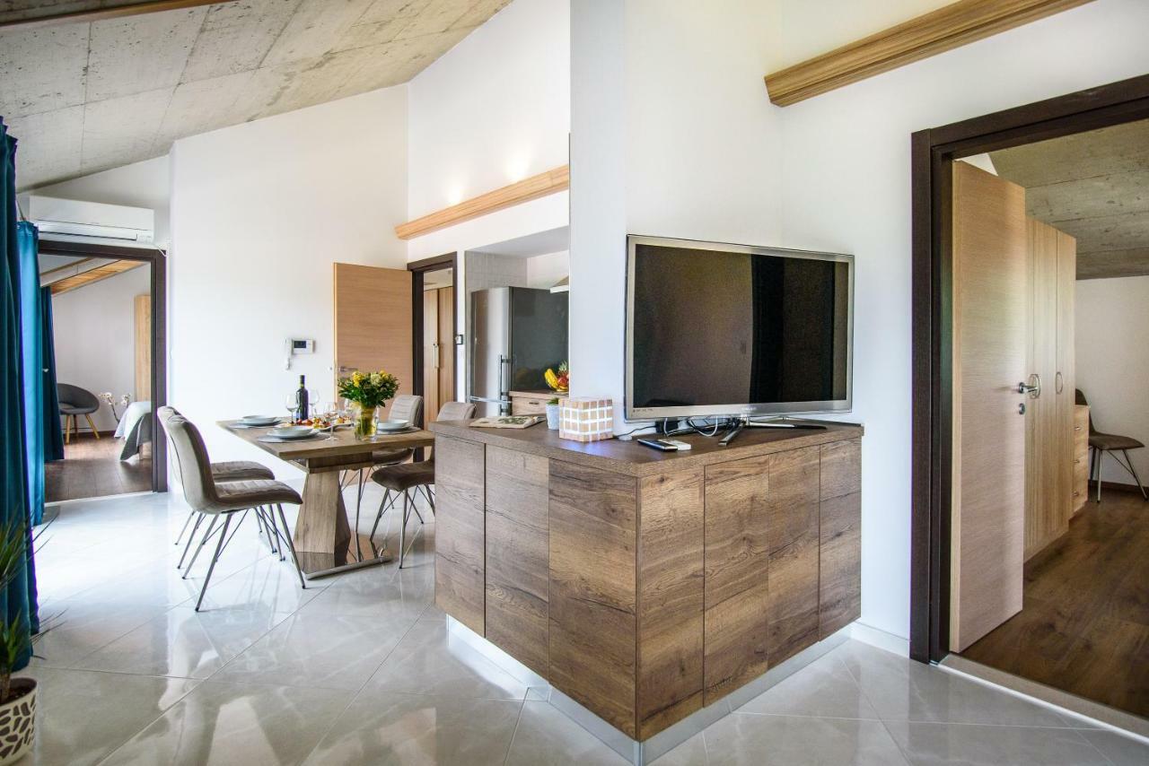 California Apartments 3 ดูบรอฟนิก ภายนอก รูปภาพ