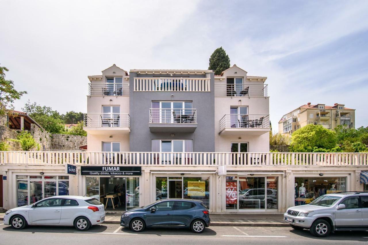 California Apartments 3 ดูบรอฟนิก ภายนอก รูปภาพ