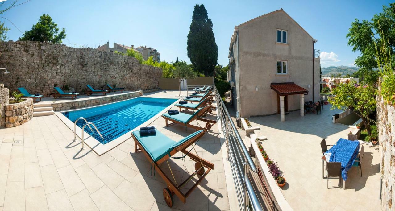 California Apartments 3 ดูบรอฟนิก ภายนอก รูปภาพ