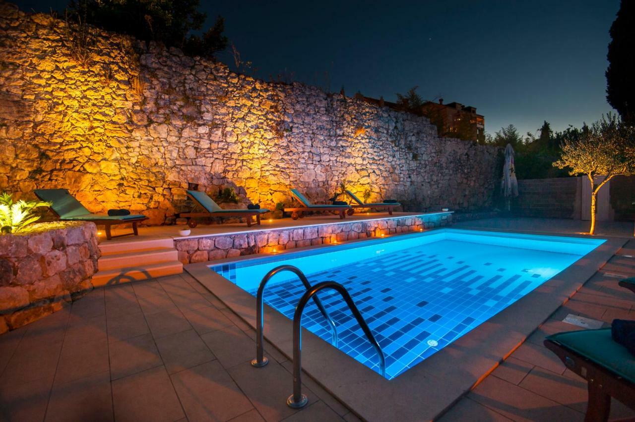 California Apartments 3 ดูบรอฟนิก ภายนอก รูปภาพ